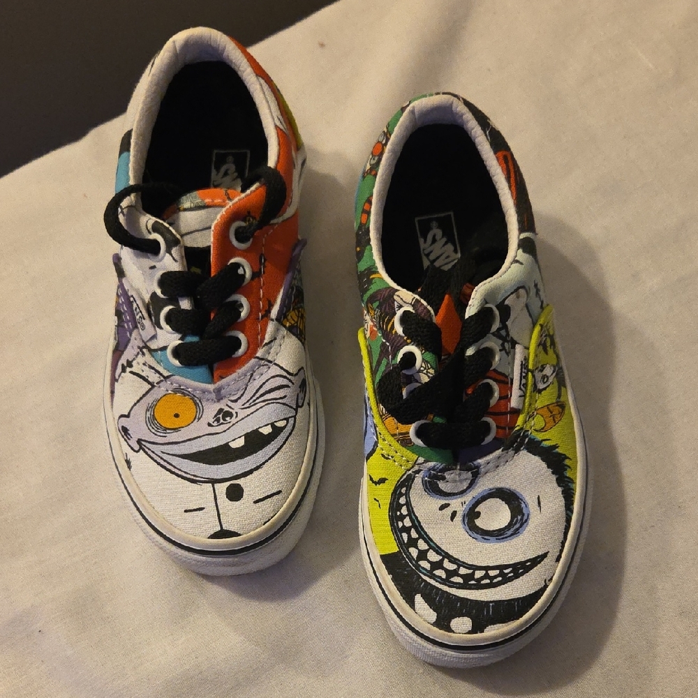 Vans Kids Nightmare Before Christmas Colaboratio  Canvas Sneakers Size 11